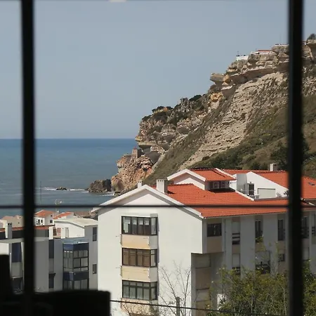 Beautiful Apartment, Close To The Beach! דירה