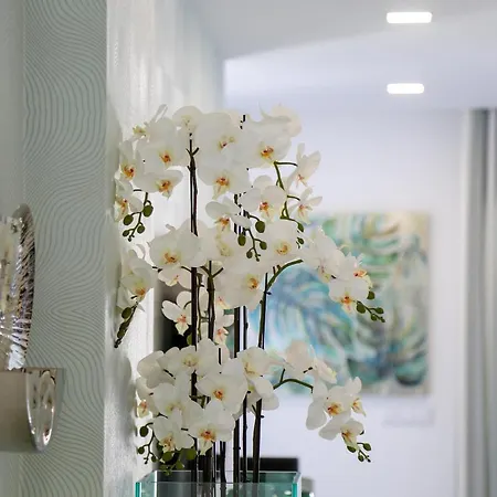 Beautiful Apartment, Close To The Beach! דירה *