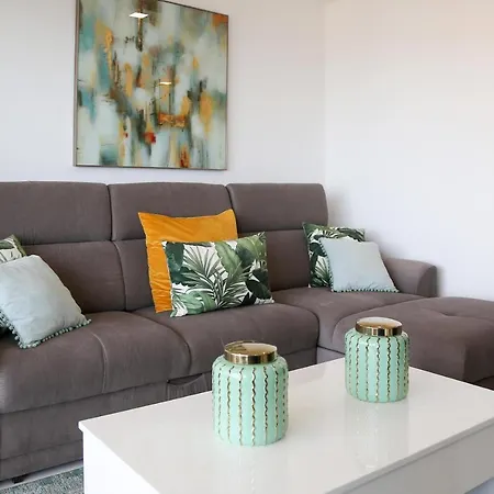 Beautiful Apartment, Close To The Beach! * נאזרה